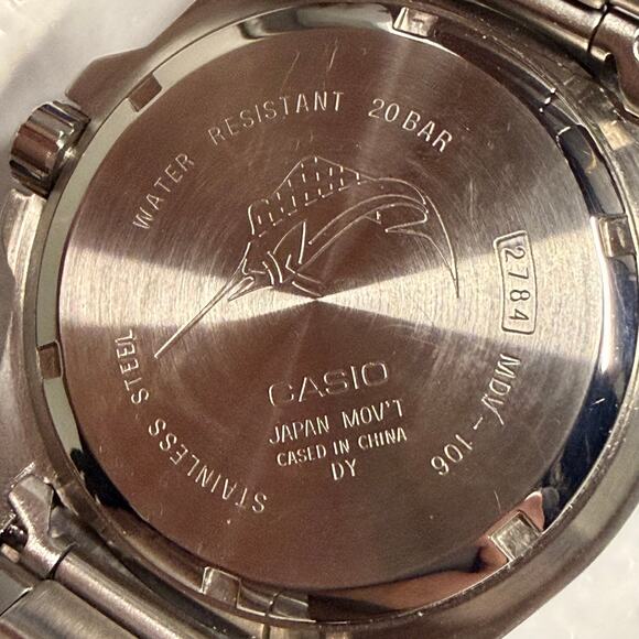 Casio Duro Marlin MDV106DD-1A1 44mm Quartz w/ Aftermarket Oyster Bracelet - Picture 5 of 8